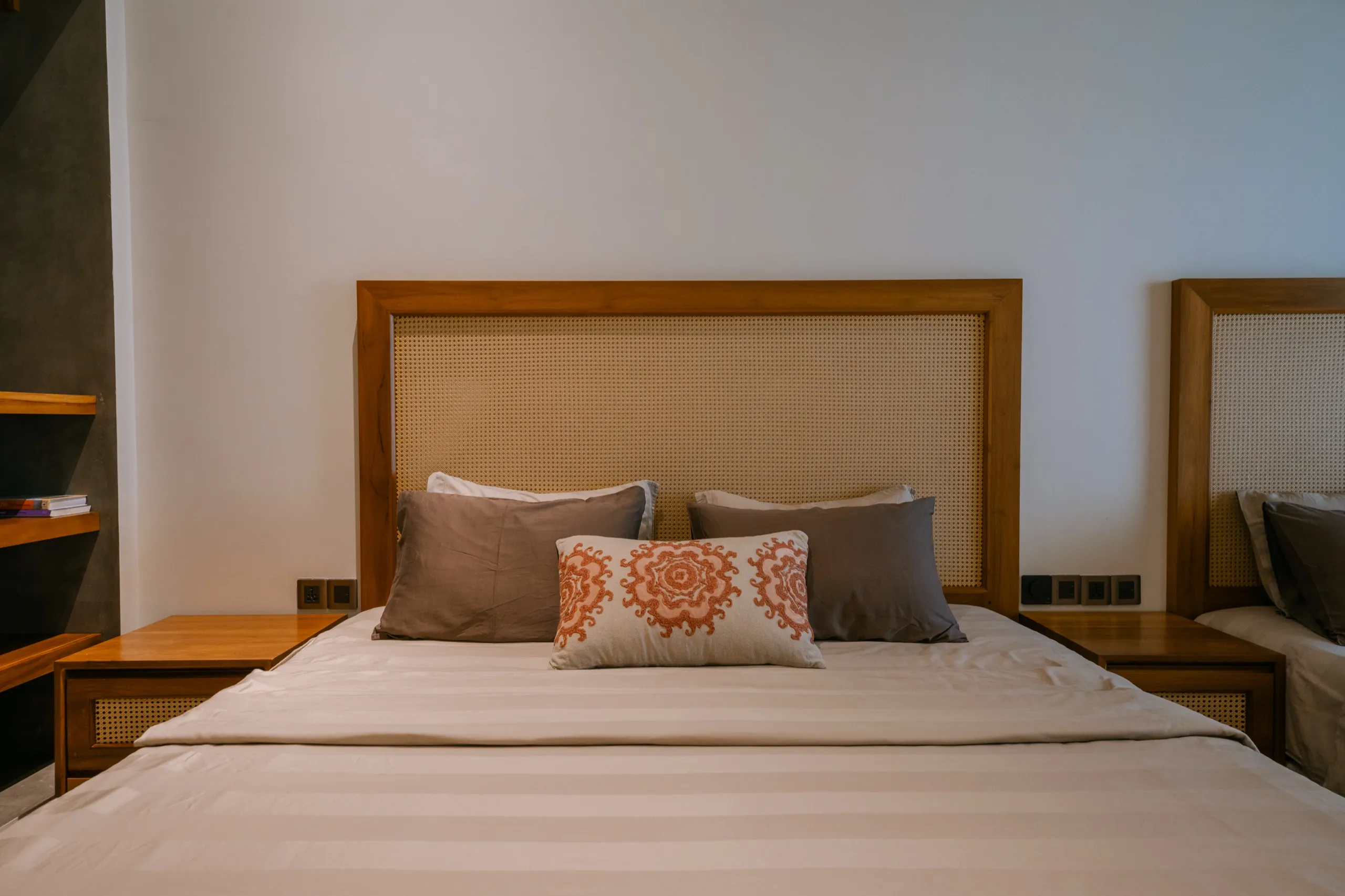 Room 8 2