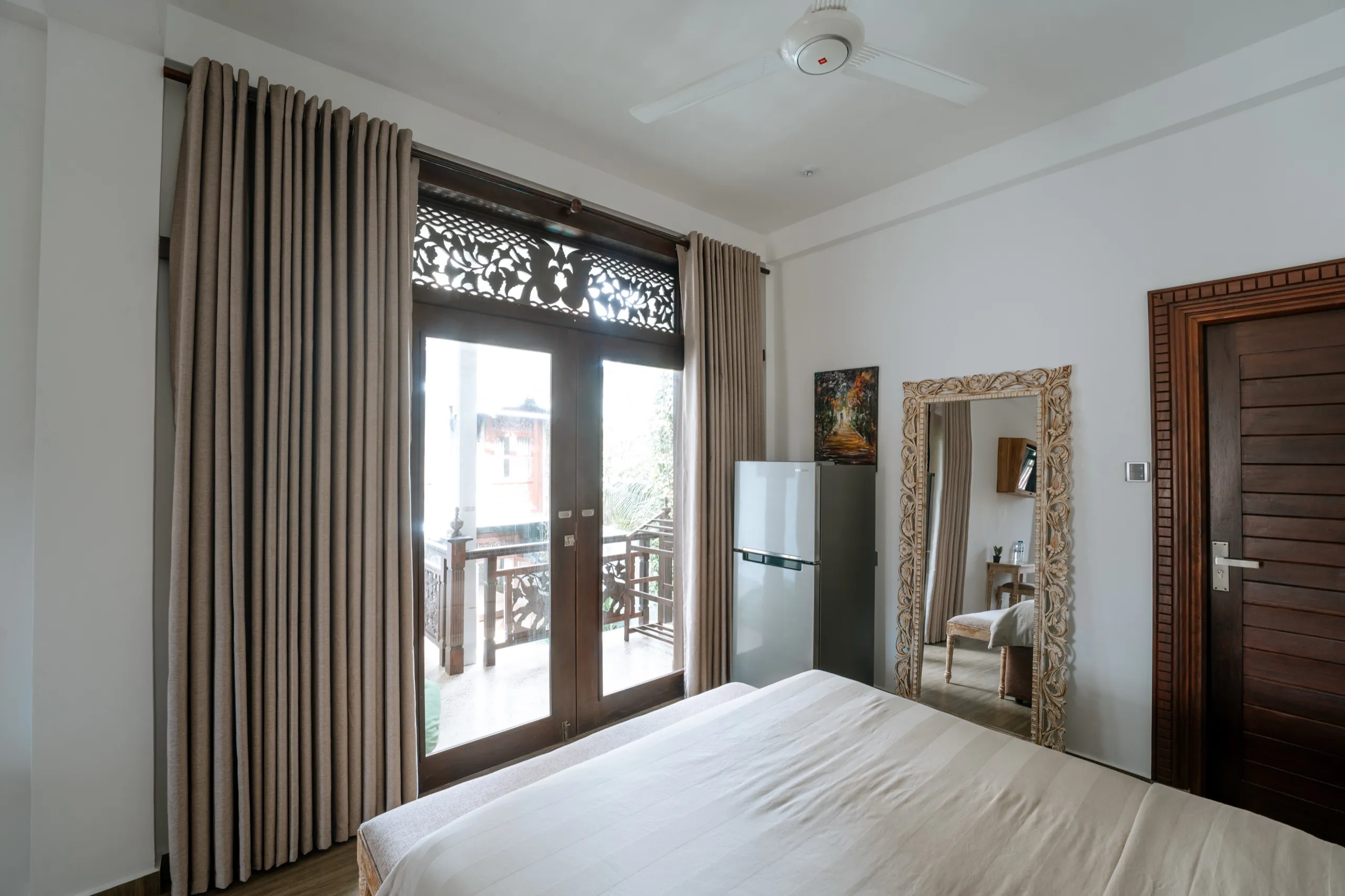 Room 4 3