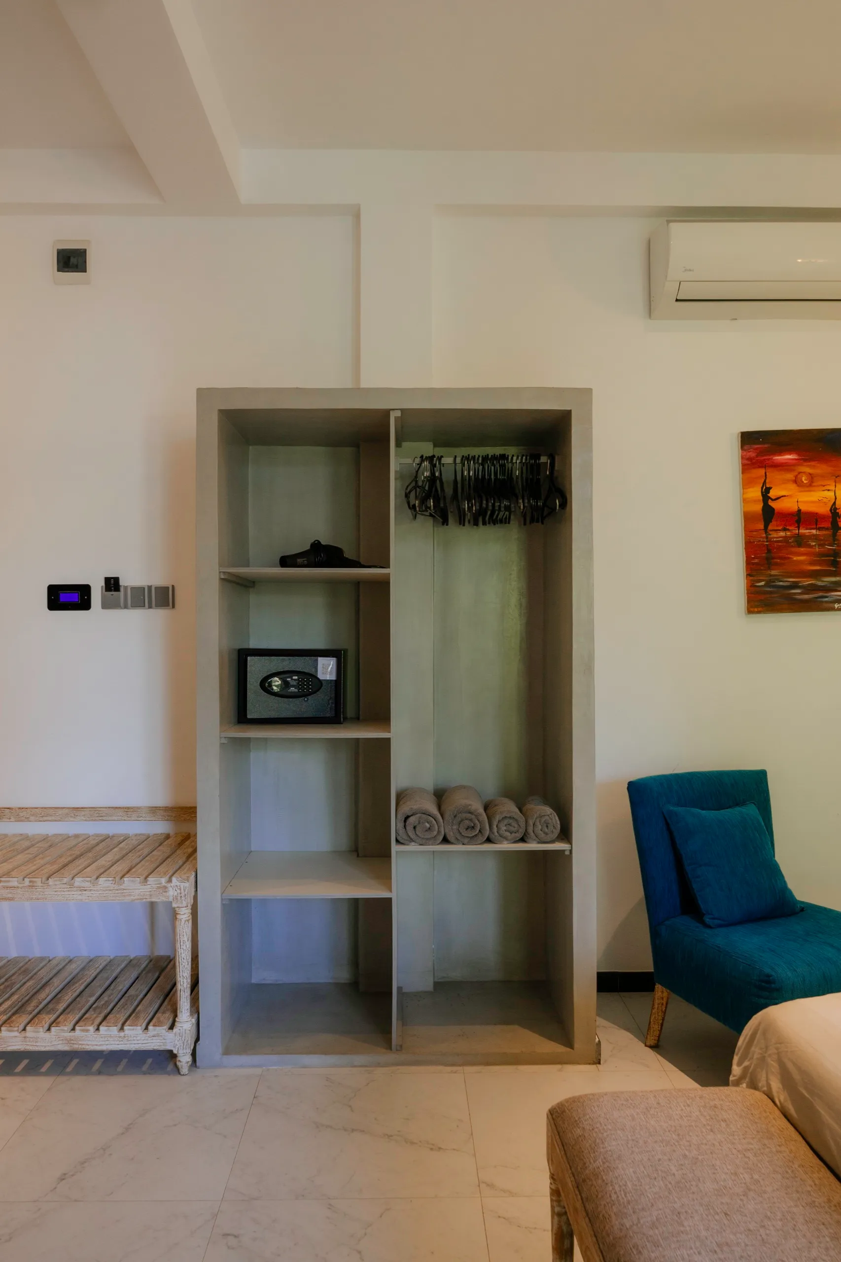 Room 5 3