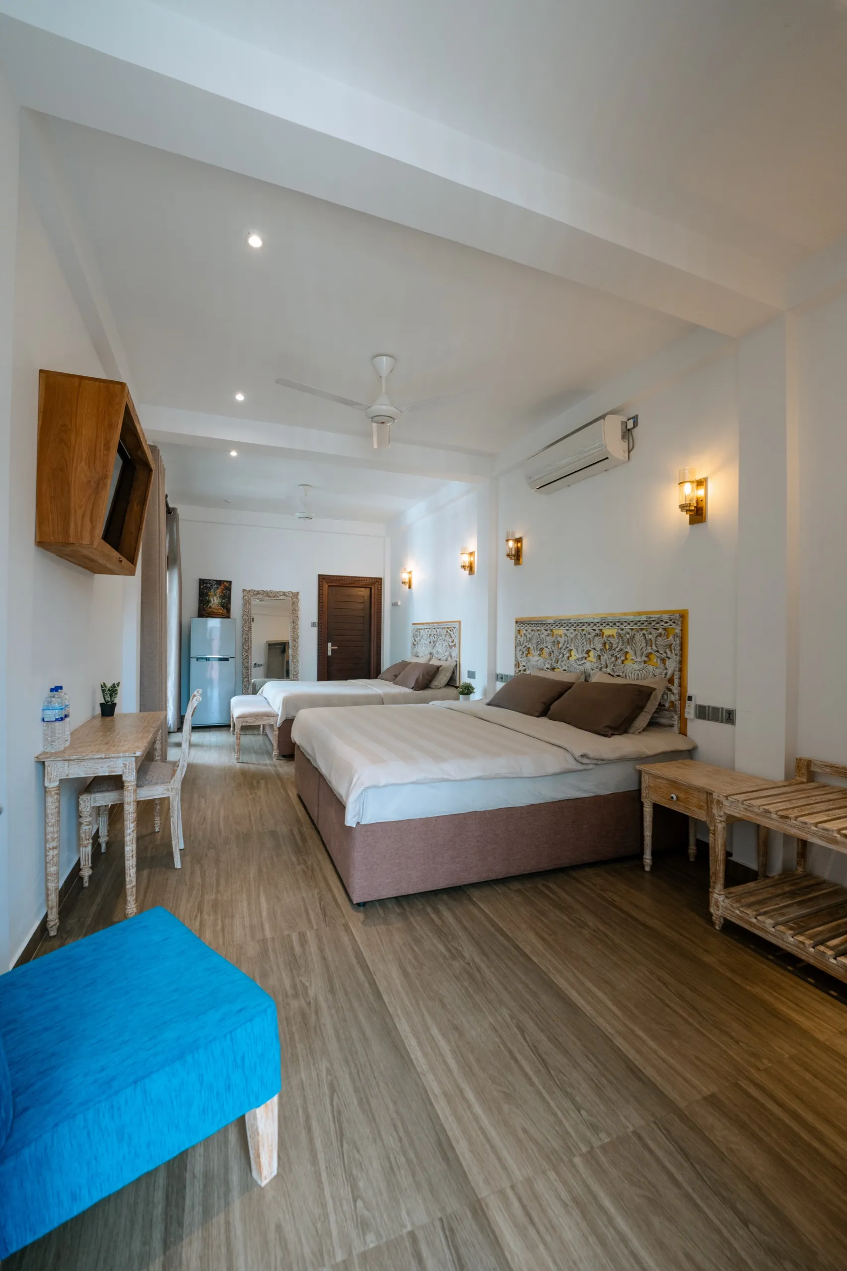 Room 4 4