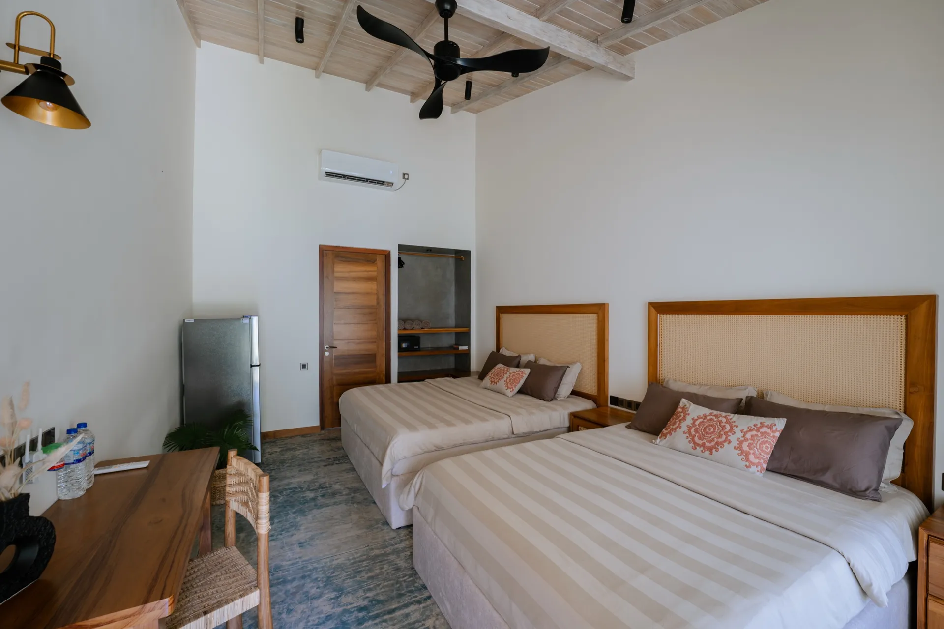 Room 8