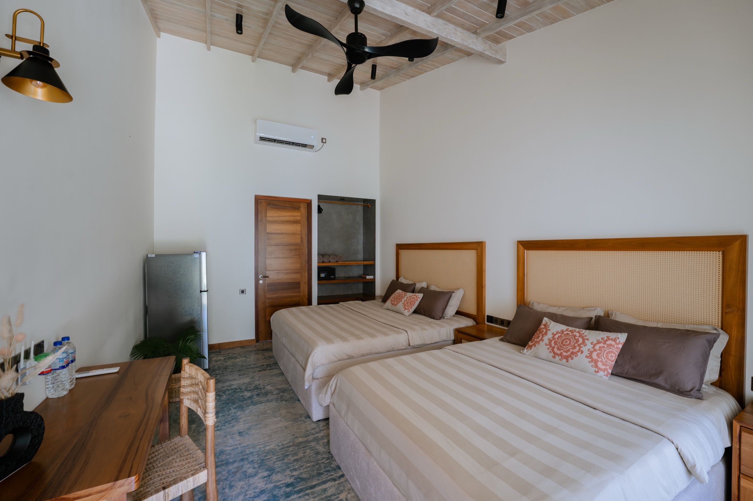 Room 8