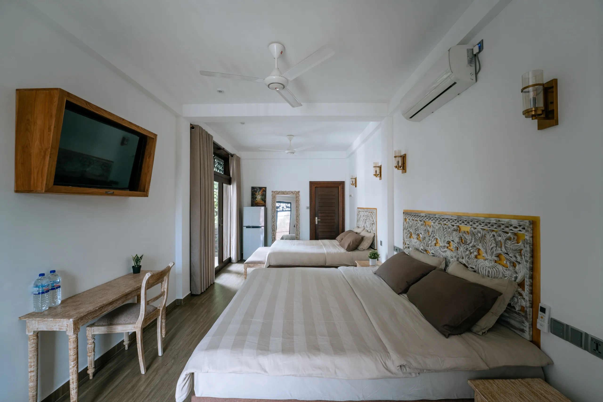 Room 4 — photo 1 of 7